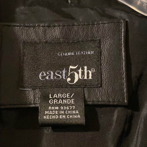 Easy 5th Size Large Women's Black Leather Jacket genuine leather. Excellent co - Picture 2 of 8